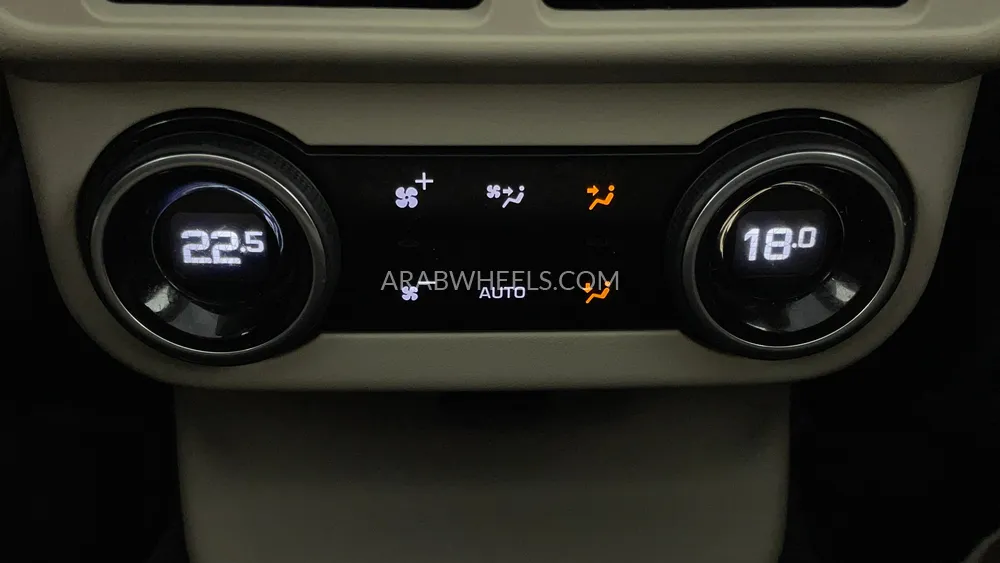 Land Rover Range Rover Velar 2020 for Sale in Dubai Image-49