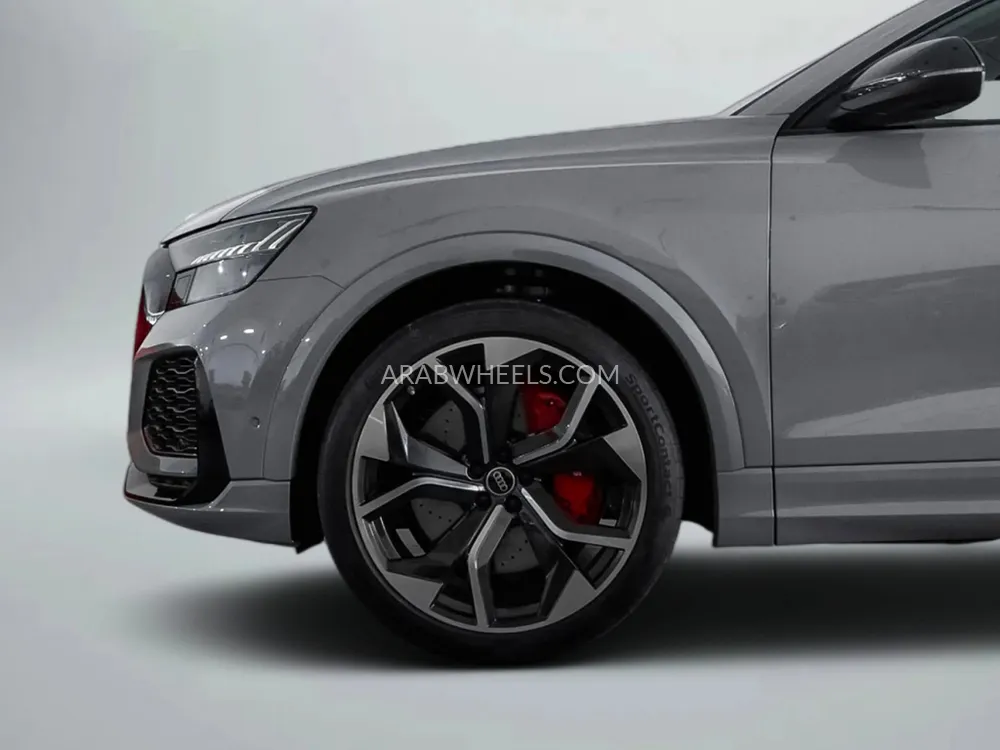 Audi RS Q8 2023 for Sale in Dubai Image-6