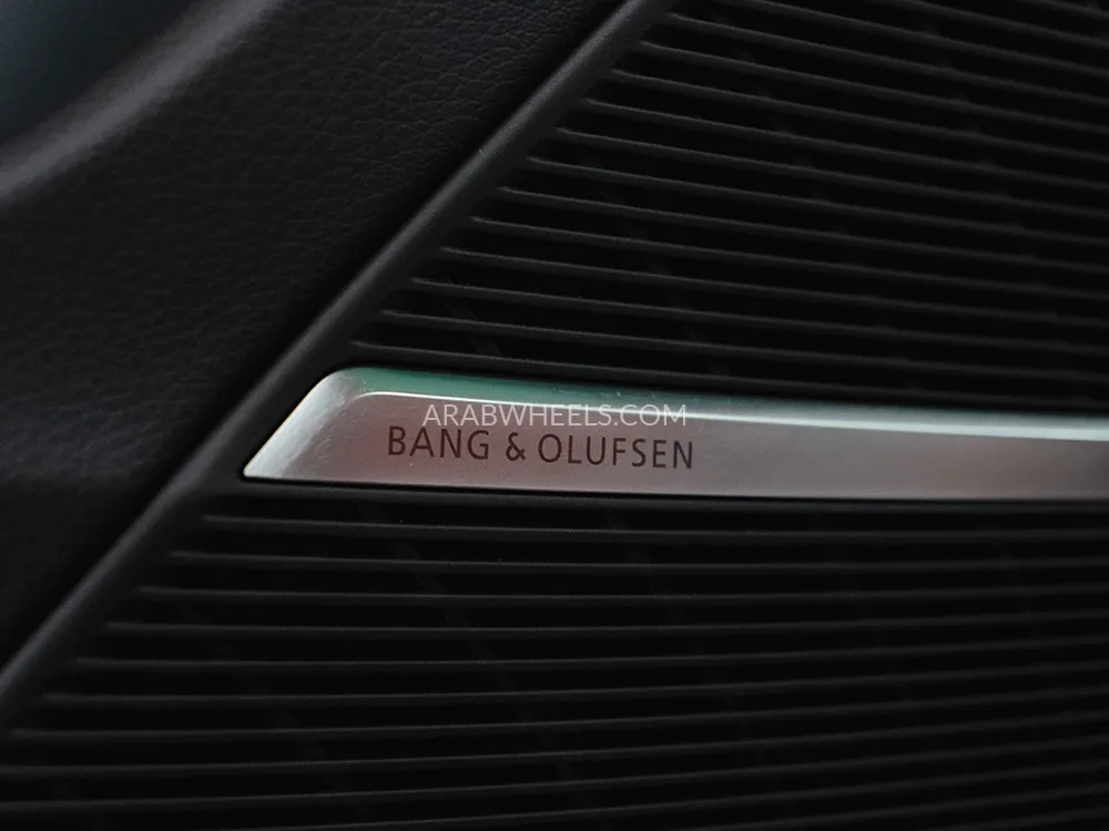 Audi RS Q8 2023 for Sale in Dubai Image-10