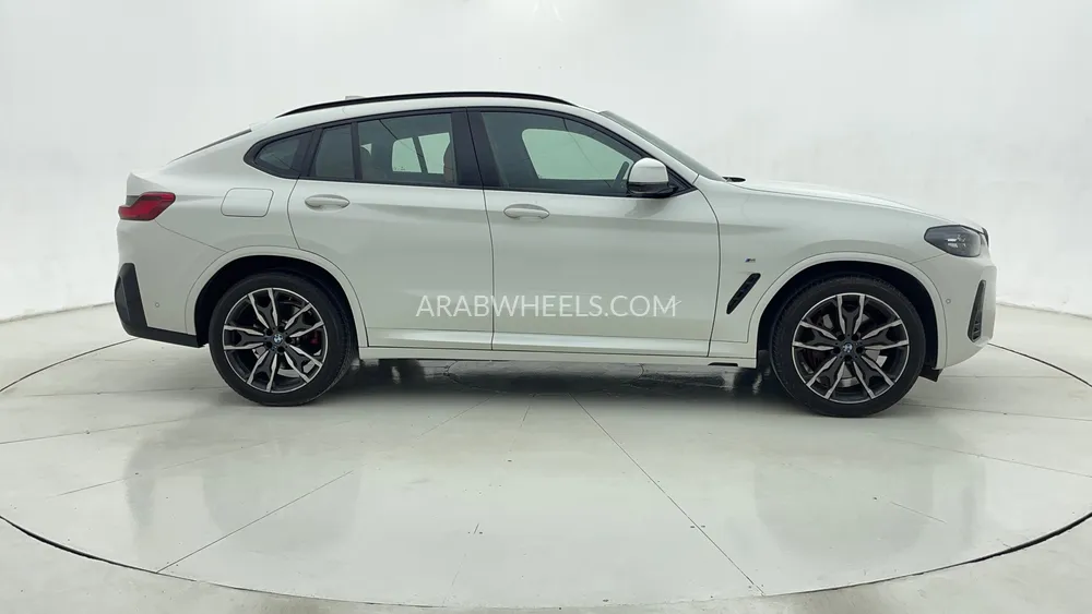 BMW X4 2025 for Sale in Dubai Image-2