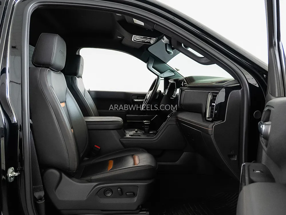 GMC Sierra 2025 for Sale in Dubai Image-8
