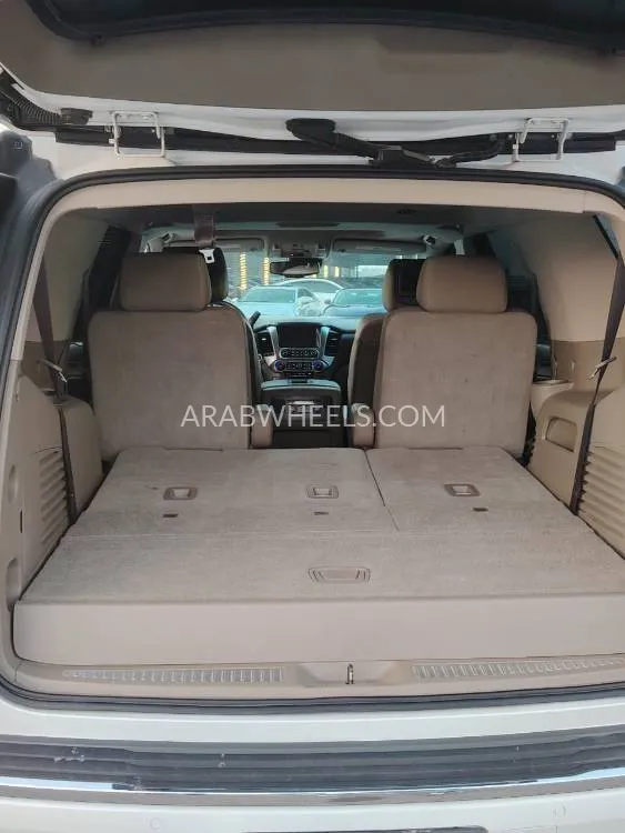 Chevrolet Tahoe 2017 for Sale in Ajman Image-9