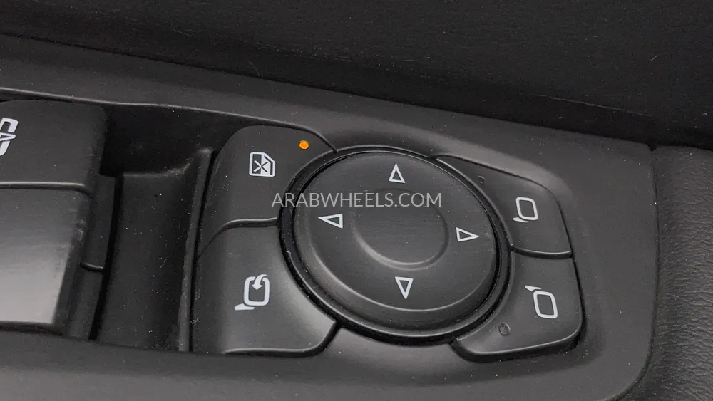 GMC Yukon 2023 for Sale in Dubai Image-48