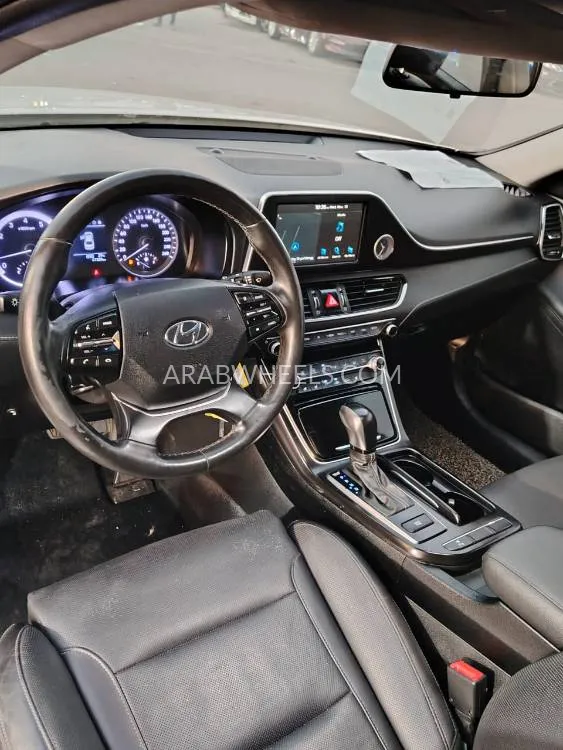 Hyundai Azera 2019 for Sale in Ajman Image-6