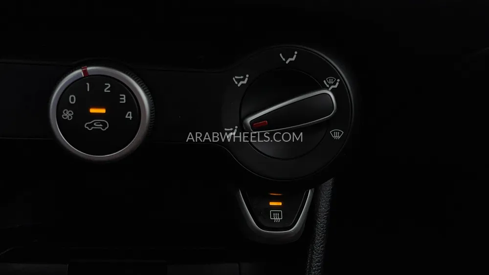 Kia Picanto 2023 for Sale in Dubai Image-41