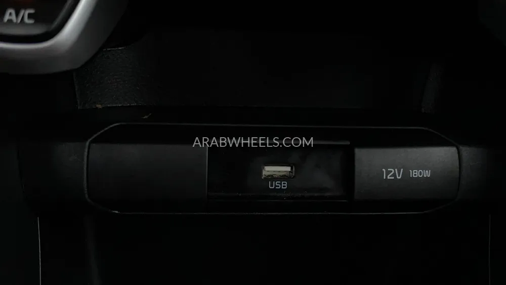 Kia Picanto 2023 for Sale in Dubai Image-43