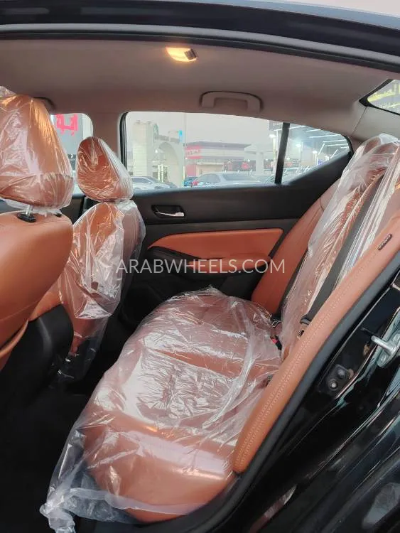 Nissan Altima 2020 for Sale in Ajman Image-8