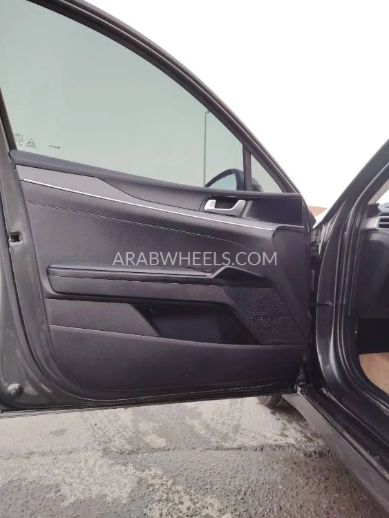 Kia K5 2021 for Sale in Ajman Image-10