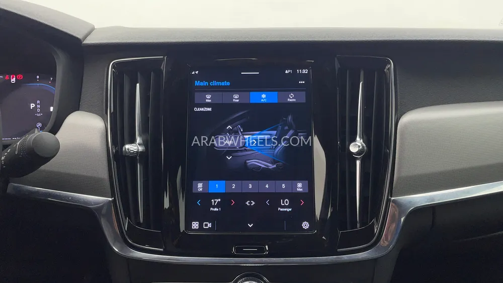 Volvo S90 2022 for Sale in Dubai Image-15