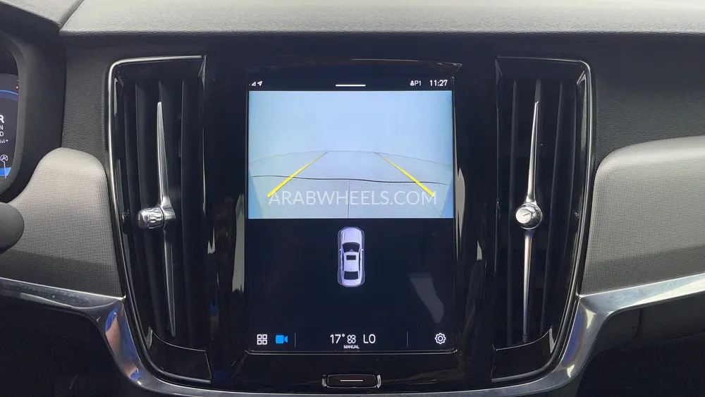 Volvo S90 2022 for Sale in Dubai Image-17