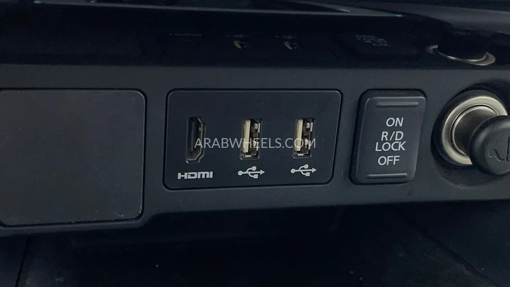 Mitsubishi Montero Sport 2023 for Sale in Dubai Image-52