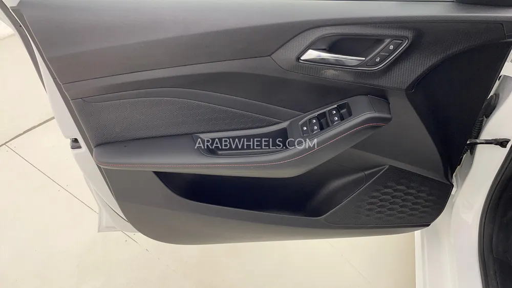 MG GT 2022 for Sale in Dubai Image-21