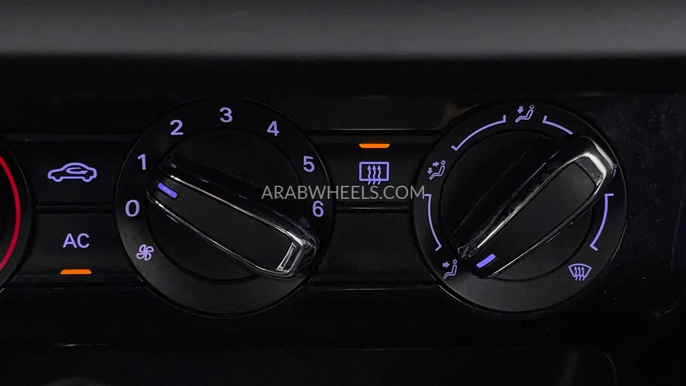 MG 5 2023 for Sale in Dubai Image-31