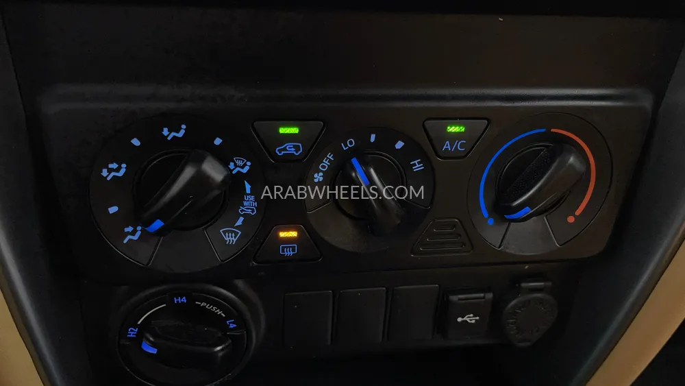 Toyota Fortuner 2024 for Sale in Dubai Image-39