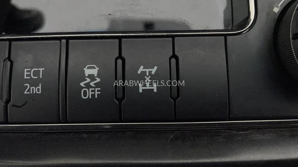 تويوتا لاند كروزر 2021 for Sale in دبي Image-35