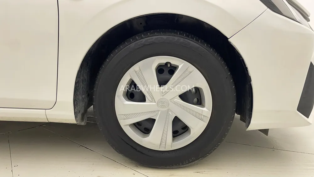 Toyota Yaris 2023 for Sale in Dubai Image-10