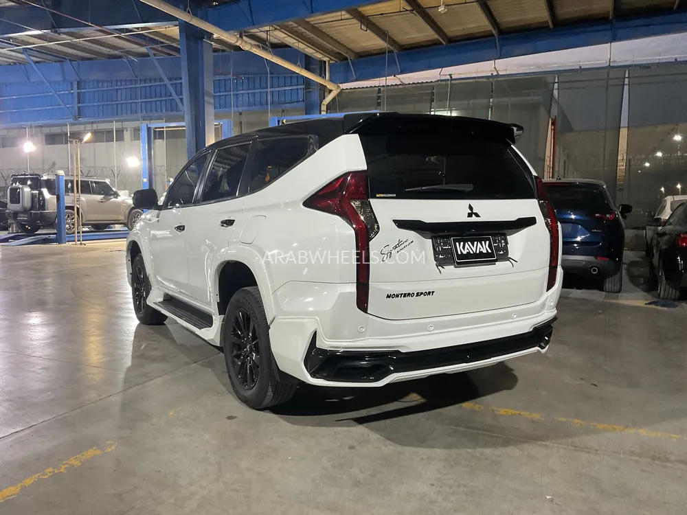 Mitsubishi Montero Sport 2019 for Sale in Sharjah Image-4