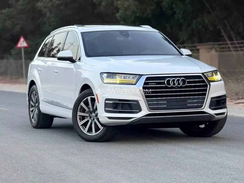 Audi Q7 2018 for Sale in Sharjah Image-4