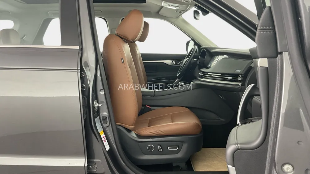 Changan CS95 2022 for Sale in Sharjah Image-26