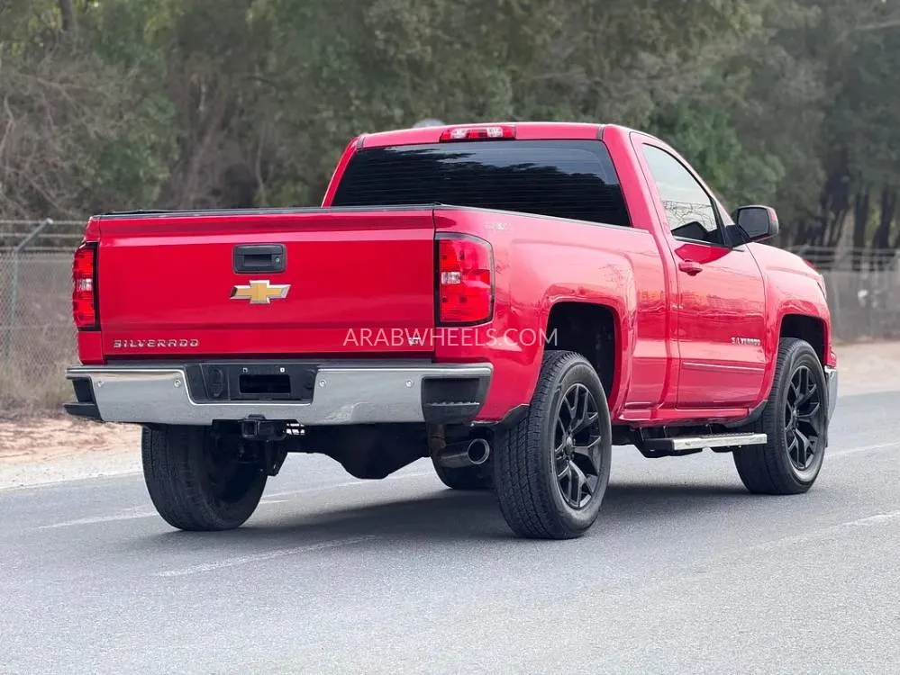 Chevrolet Silverado 2015 for Sale in Sharjah Image-5