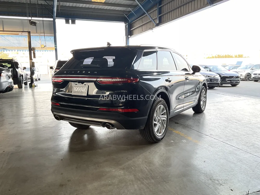 لينكون كورسير 2021 for Sale in الشارقة Image-4