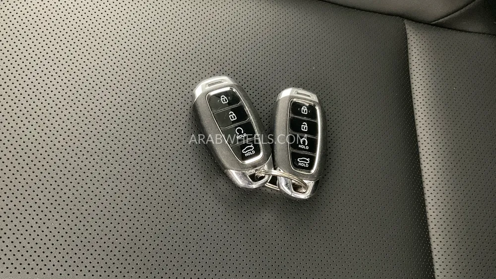 Hyundai Accent 2024 for Sale in Sharjah Image-17