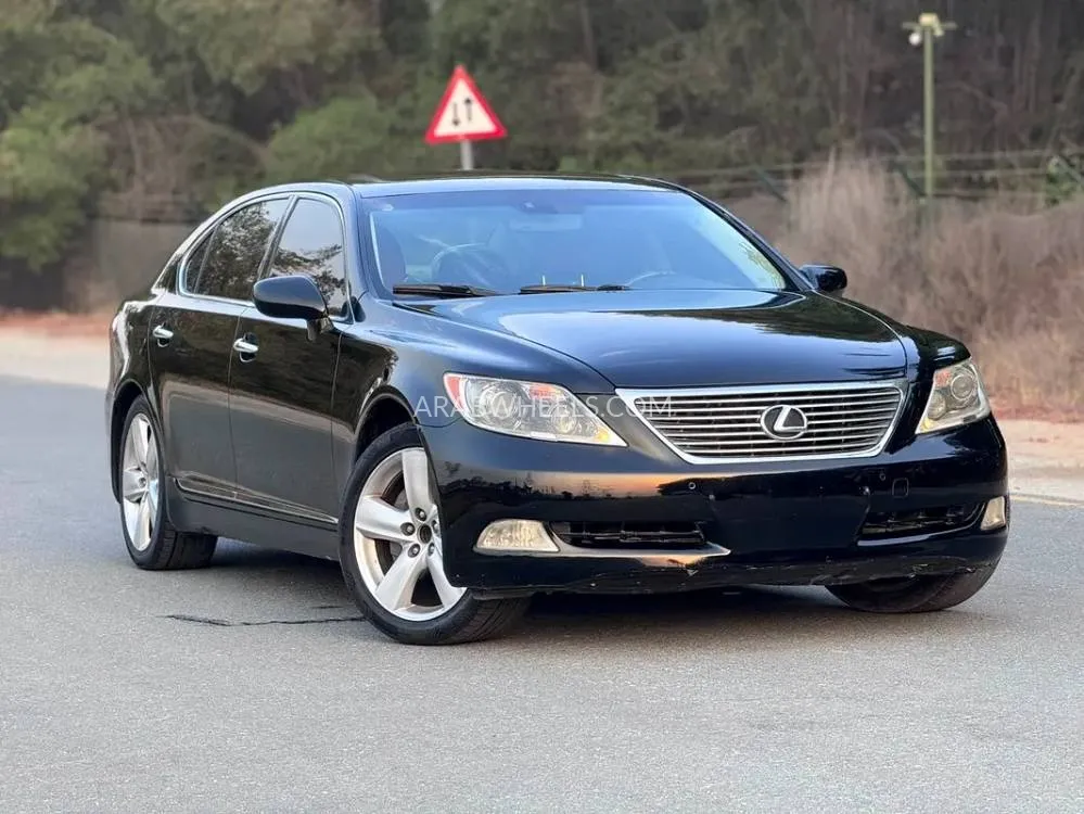 Lexus LS 2009 for Sale in Sharjah Image-3