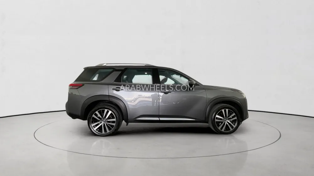 Nissan Pathfinder 2024 for Sale in Sharjah Image-8