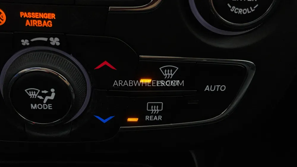 Jeep Compass 2020 for Sale in Dubai Image-47