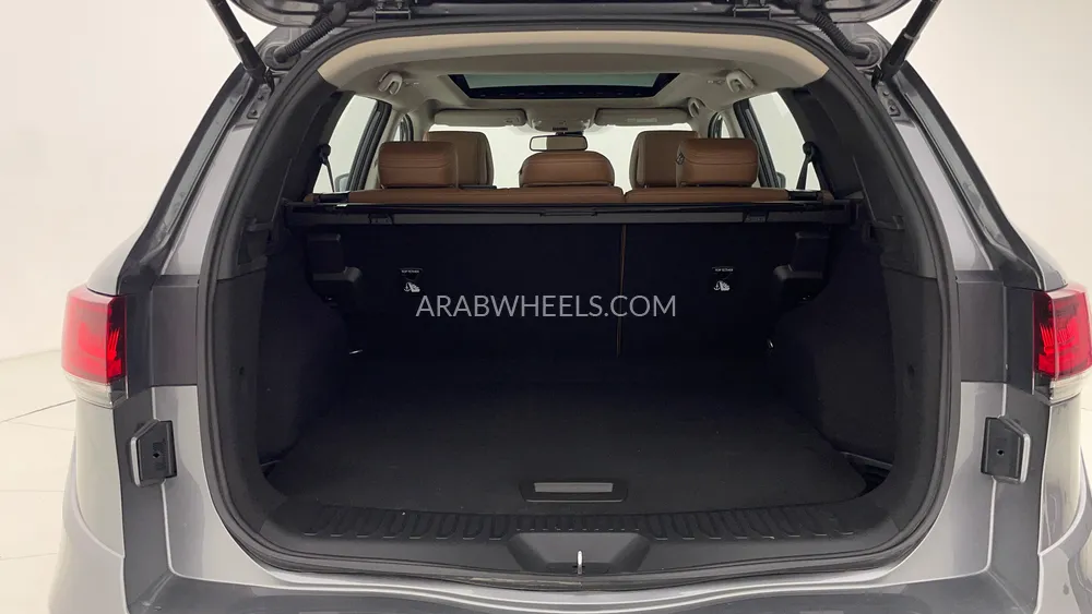 Renault Koleos 2023 for Sale in Dubai Image-28