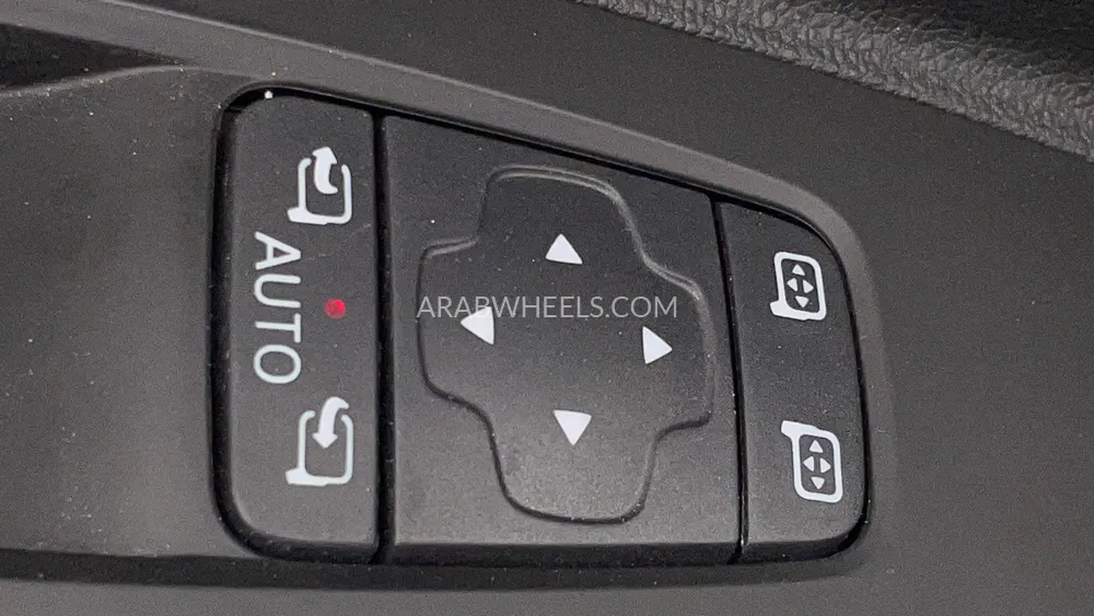 Renault Koleos 2023 for Sale in Dubai Image-46