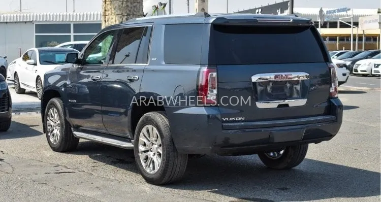 GMC Yukon 2020 for Sale in Ajman Image-5