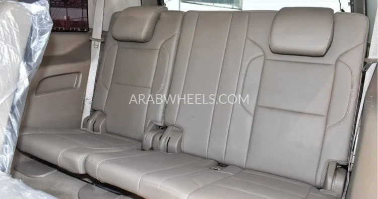 GMC Yukon 2020 for Sale in Ajman Image-13