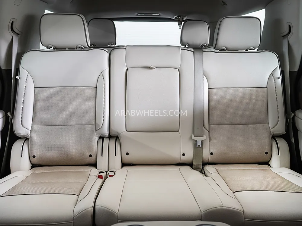 GMC Yukon 2023 for Sale in Dubai Image-13