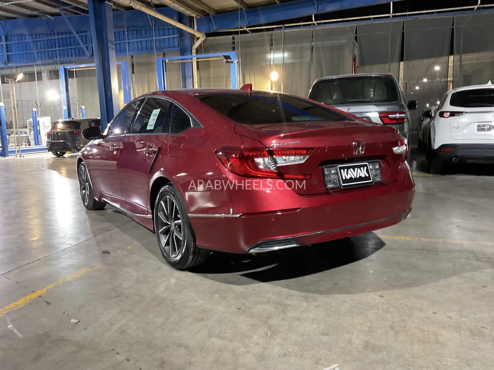 Honda Accord 2021 for Sale in Sharjah Image-4