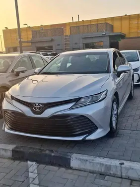 Toyota Camry 2.5L Hybrid XLE 2020