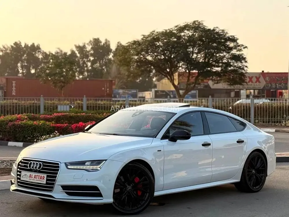 Audi Q7 2018 for Sale in Dubai Image-9