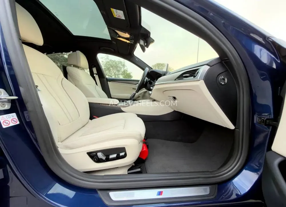 BMW 5 series 2018 for Sale in Dubai Image-8