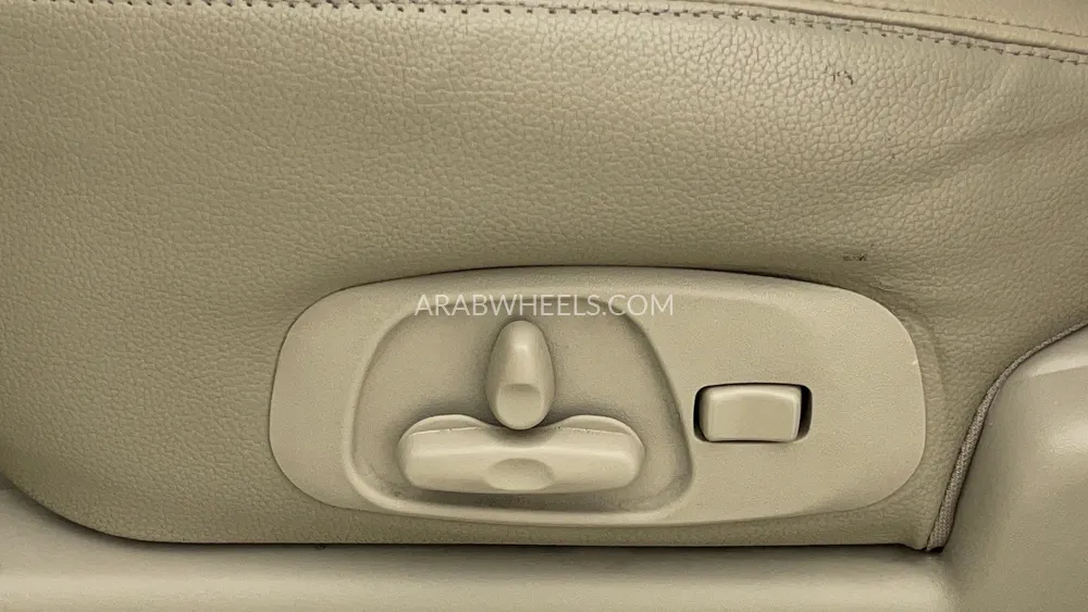 ميتسوبيشي باجيرو 2017 for Sale in دبي Image-21