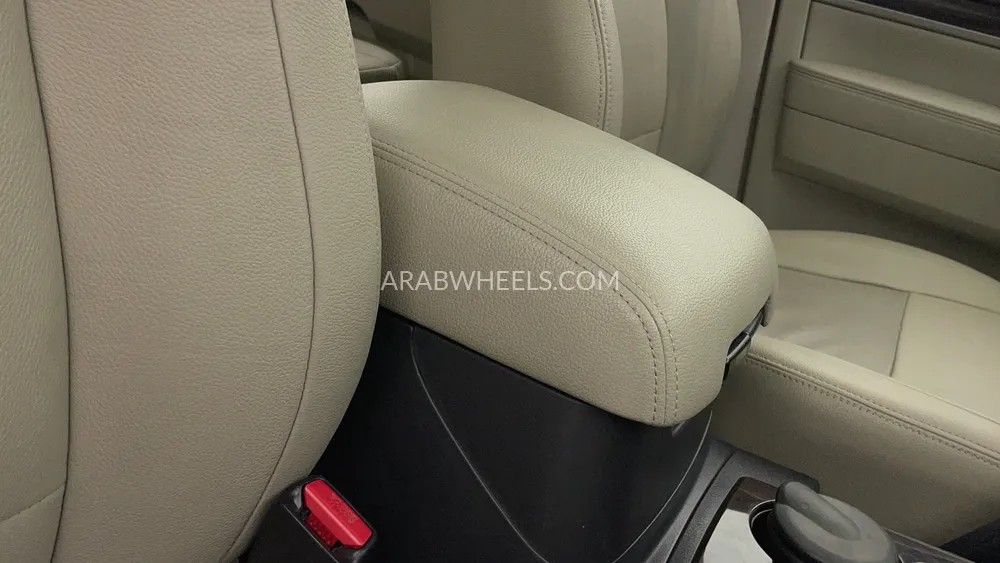 ميتسوبيشي باجيرو 2017 for Sale in دبي Image-36