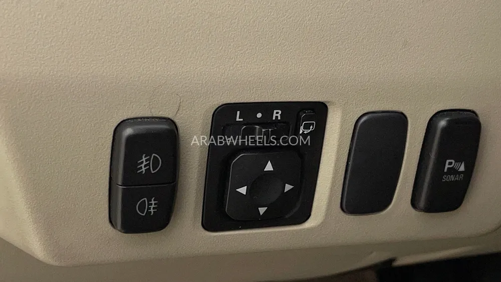 ميتسوبيشي باجيرو 2017 for Sale in دبي Image-40