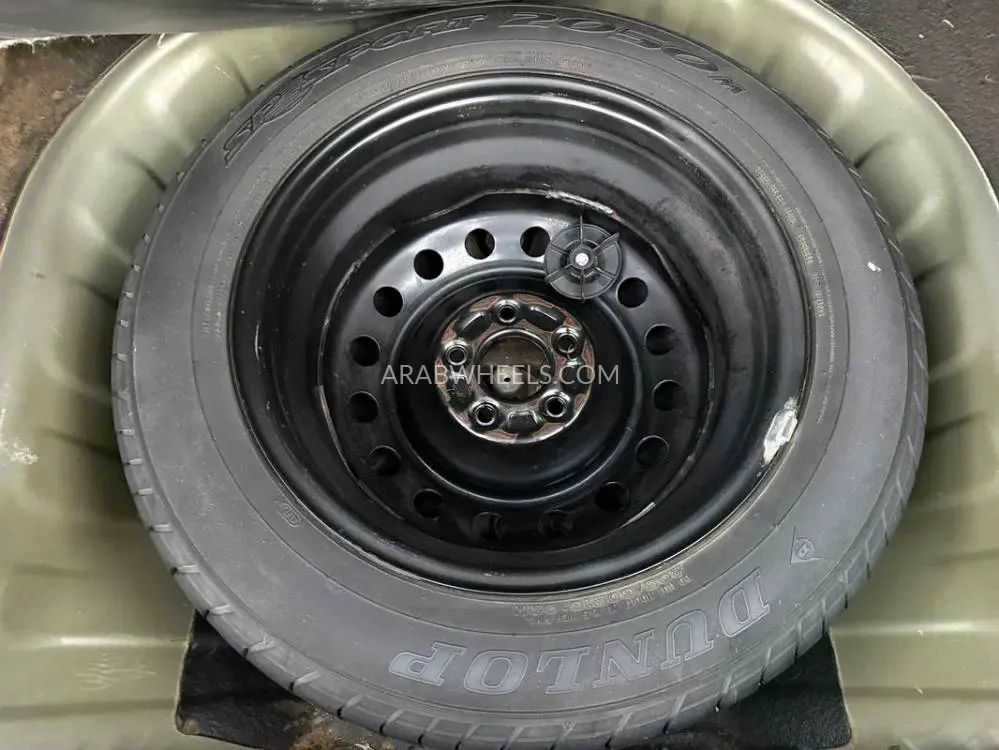 Nissan Altima 2017 for Sale in Dubai Image-11