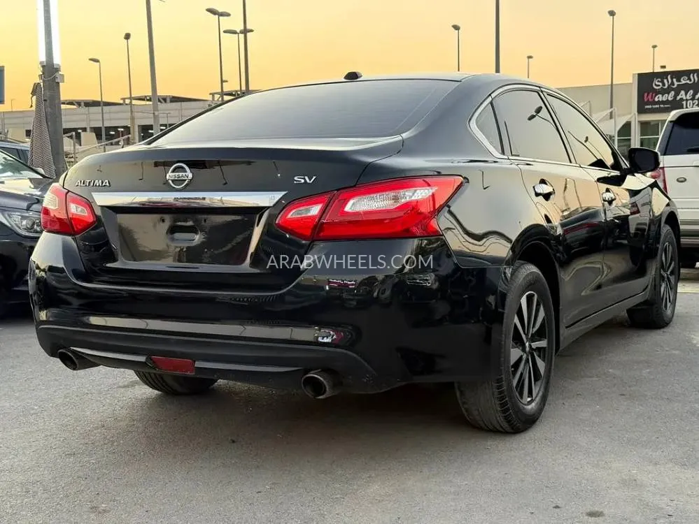 Nissan Altima 2017 for Sale in Dubai Image-13