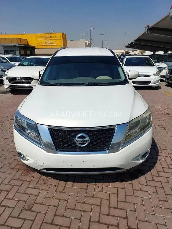 Nissan Pathfinder 2014 for Sale in Sharjah Image-12