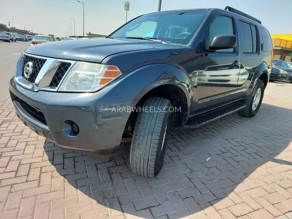 Nissan Pathfinder 2011 for Sale in Sharjah Image-3