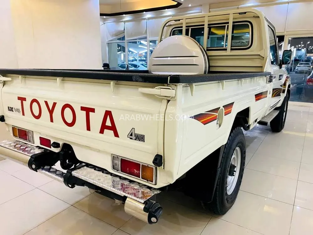 Toyota Land Cruiser 70 Series 2022 for Sale in Sharjah Image-19