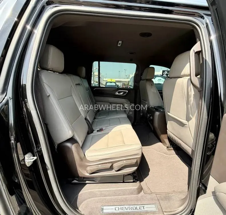 Chevrolet Tahoe 2021 for Sale in Sharjah Image-5
