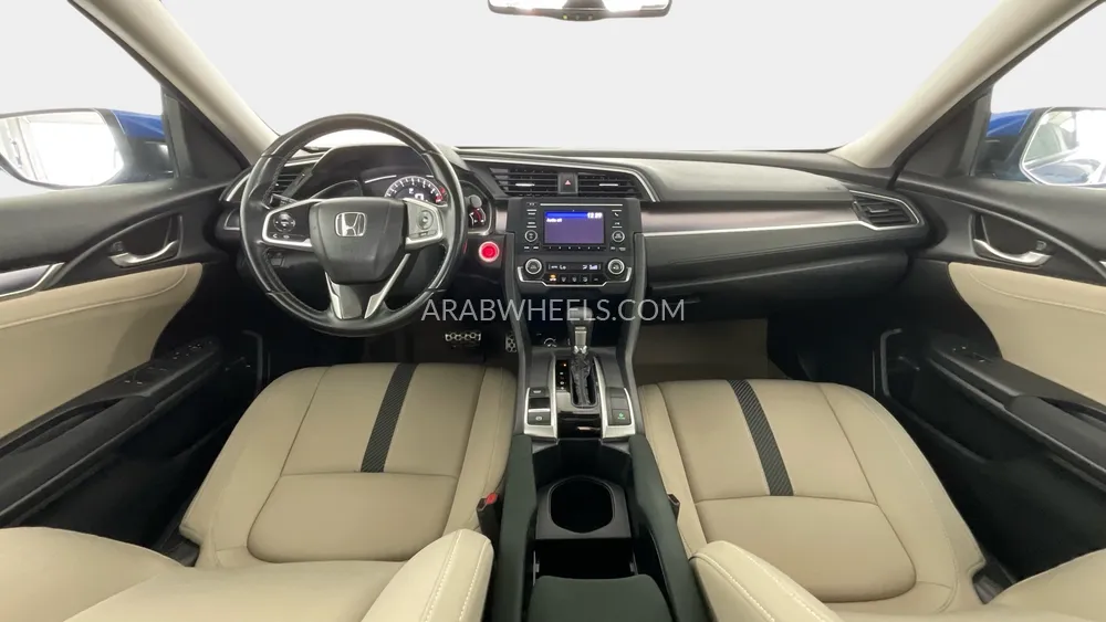 Honda Civic 2019 for Sale in Sharjah Image-10