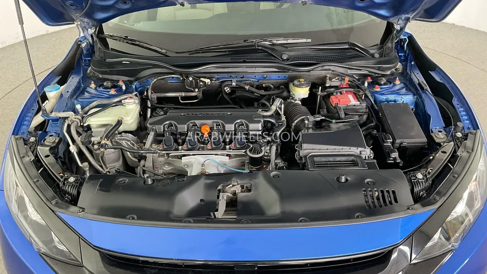 Honda Civic 2019 for Sale in Sharjah Image-20