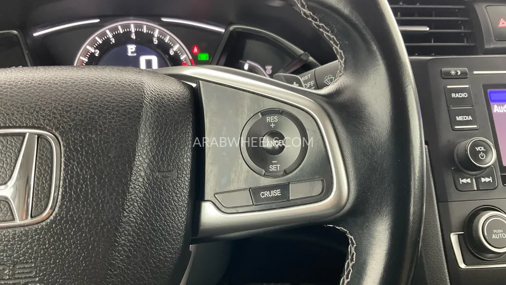 Honda Civic 2019 for Sale in Sharjah Image-21